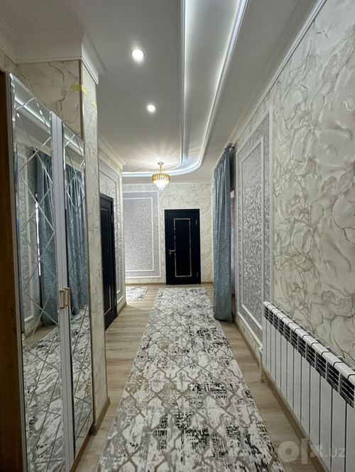 3-xonali kvartira, 130 m²