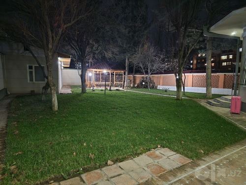 4-room house, 300 m²
