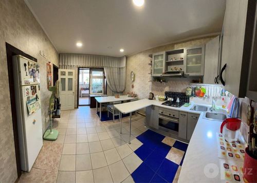 3-комнатная квартира, 132 м²