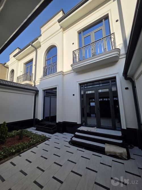 5-room cottage, 250 m²