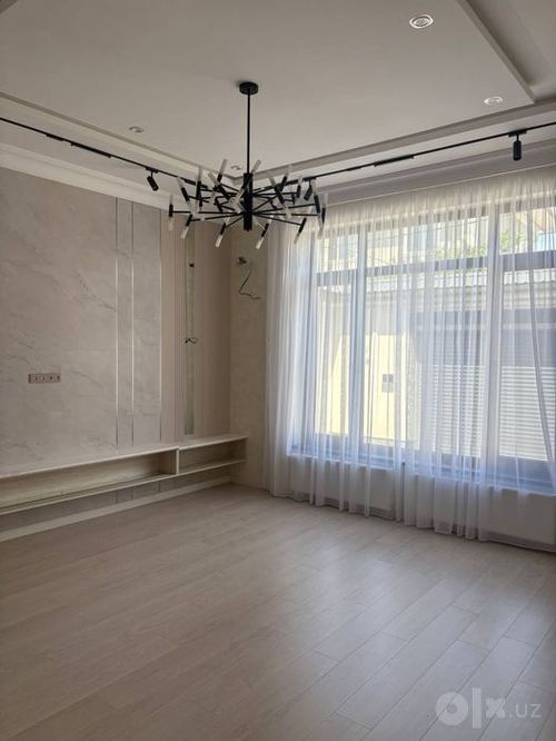 6-комнатный дом, 250 м²