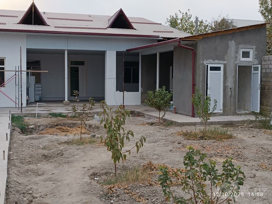 3-комнатный дом, 500 м², Ташкент, Сергелийский район, на продажу