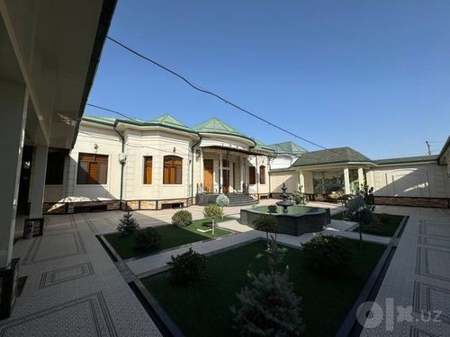 9-комнатный дом, 900 м²