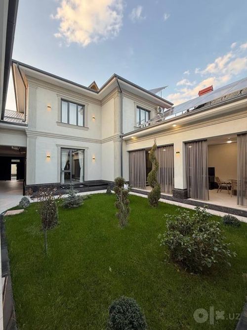 6-комнатный дом, 300 м²