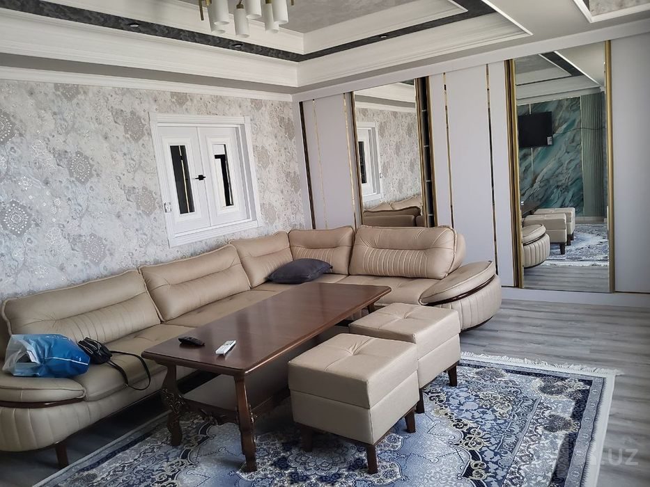 3-xonali kvartira, 90 m², Samarqand, ijaraga