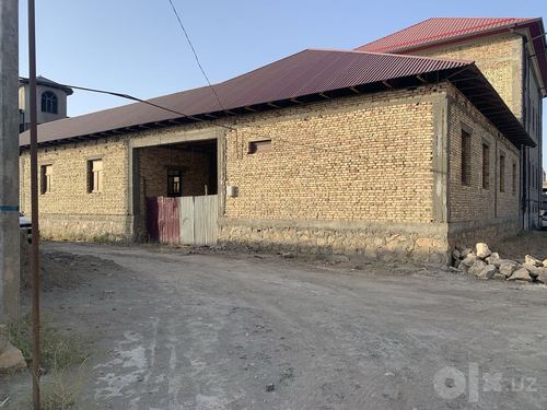 7-комнатный дом, 400 м²