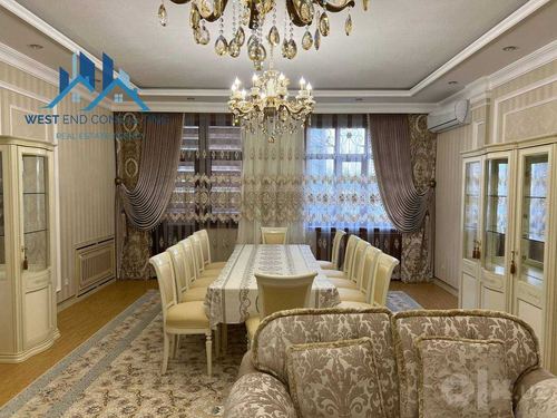 4-комнатная квартира, 180 м²