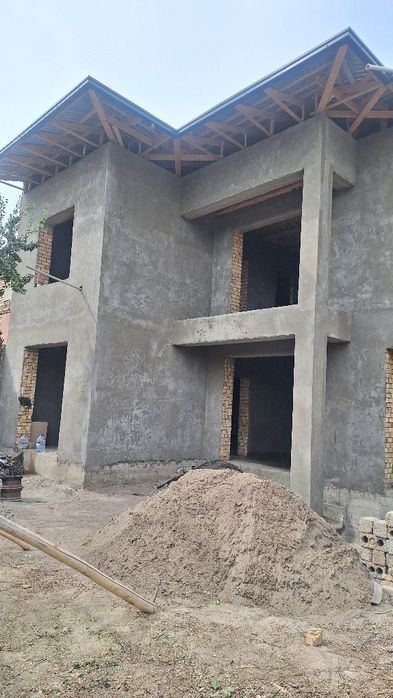 6-xonali uy, 2500 m²