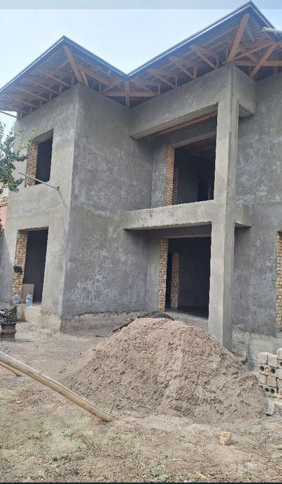 6-xonali uy, 2500 m²