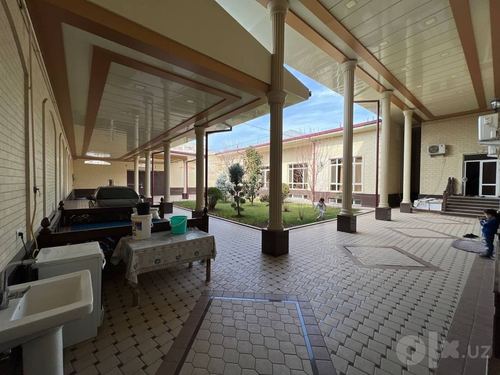 12-xonali uy, 700 m²