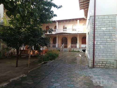 9-xonali uy, 600 m²