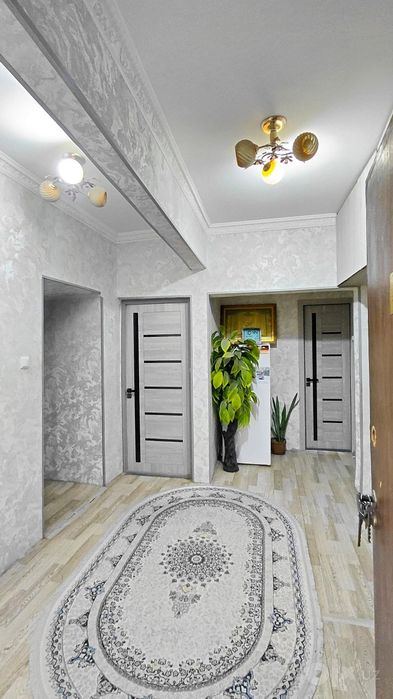 4-xonali kvartira, 94 m²