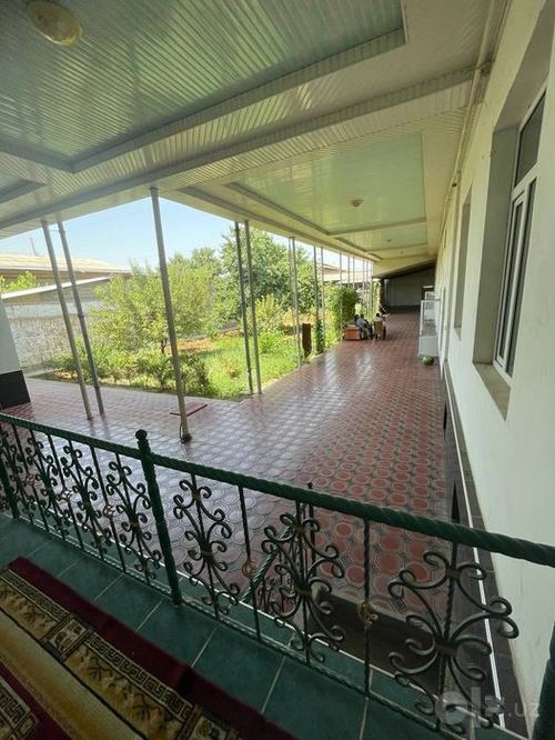 7-xonali uy, 111111 m²