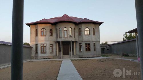 8-room house, 360 m²