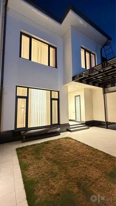 6-комнатный дом, 240 м²