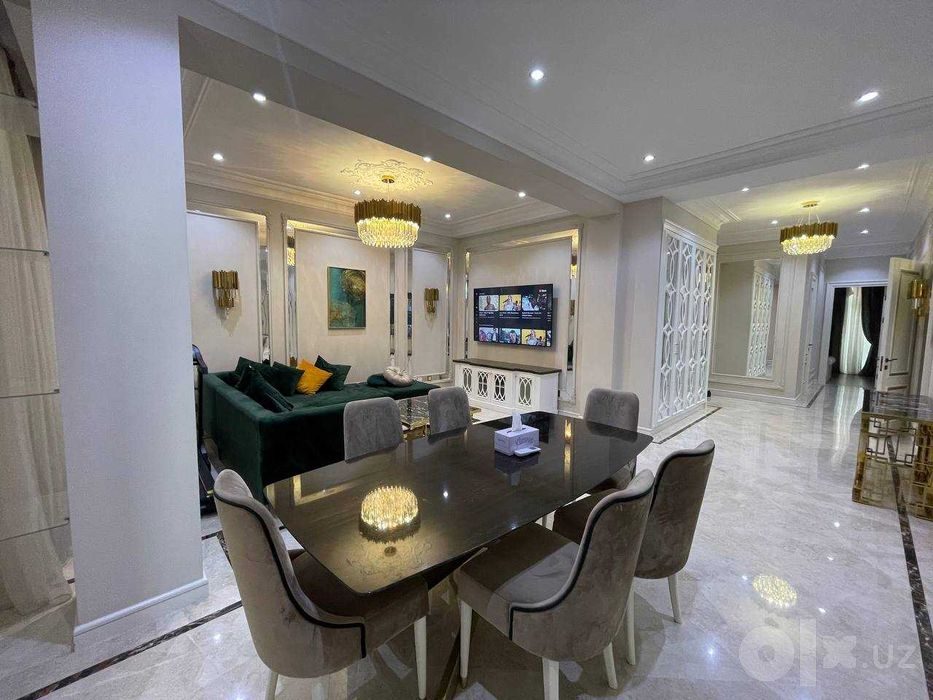 4-комнатная квартира, 200 м², Ташкент, Яккасарайский район, в аренду