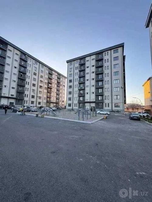 4-xonali kvartira, 121 m²