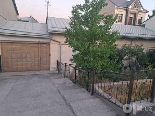 5-room house, 800 m²