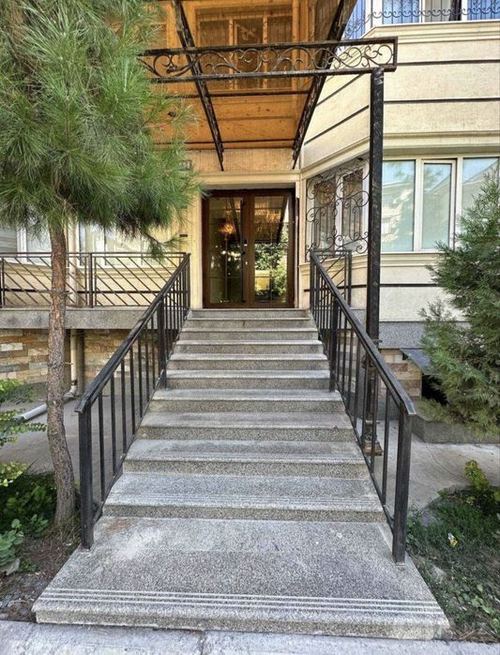 3-комнатная квартира, 137 м²