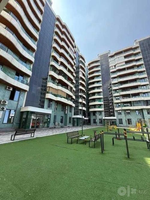 5-xonali kvartira, 191 m²