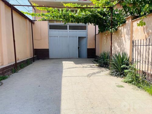 8-room house, 2000 m²