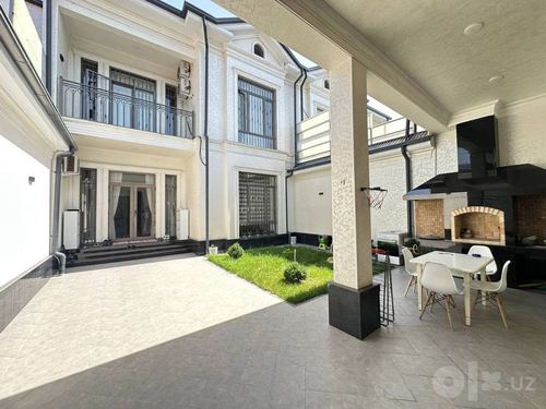 5-room cottage, 300 m²