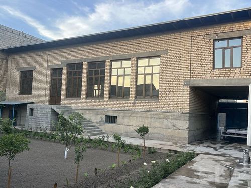 10-room house, 700 m²