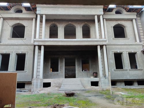 10-room house, 600 m²