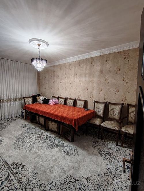 3-xonali kvartira, 70 m²