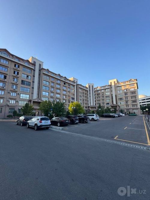 3-xonali kvartira, 140 m²