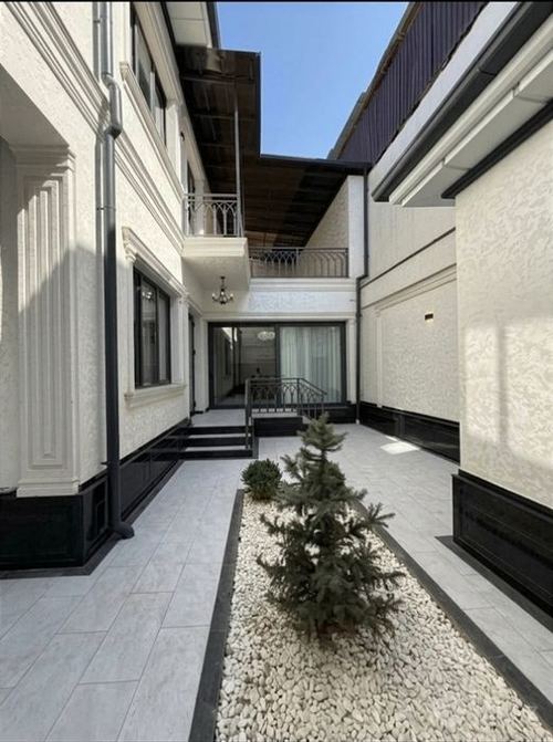 6-комнатный дом, 400 м²