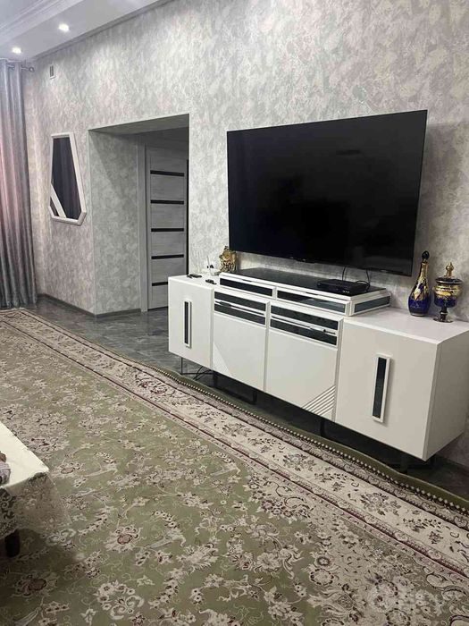 5-комнатный дом, 400 м², Ташкент, Сергелийский район, на продажу