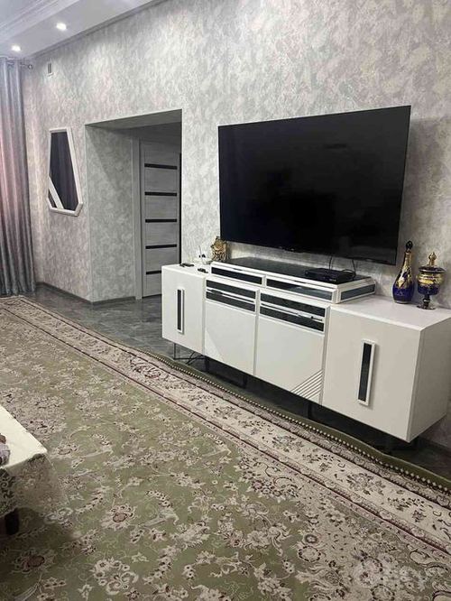 5-комнатный дом, 400 м²