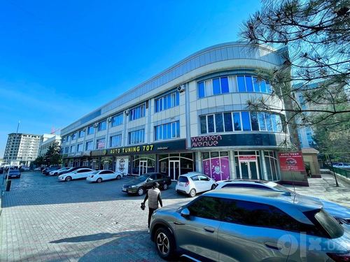 Аренда 1000 кв 2 этаж первая линия ст. метро Туркистон Юнусабад