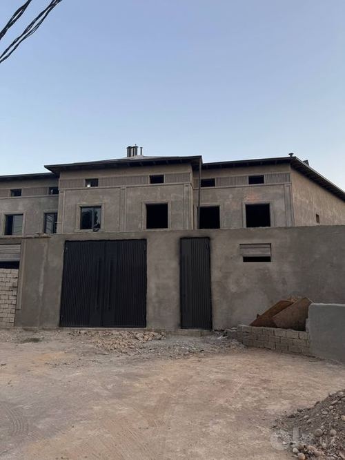 7-комнатный дом, 700 м²