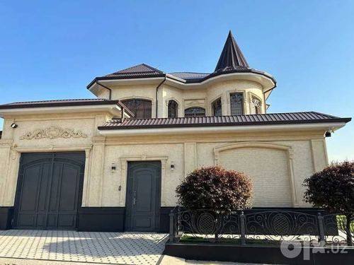 5-комнатный дом, 400 м²