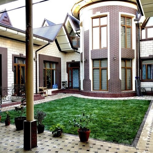 5-комнатный дом, 304 м²