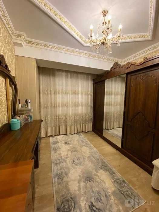 6-комнатная квартира, 192 м², Ташкент, Чиланзарский район, на продажу