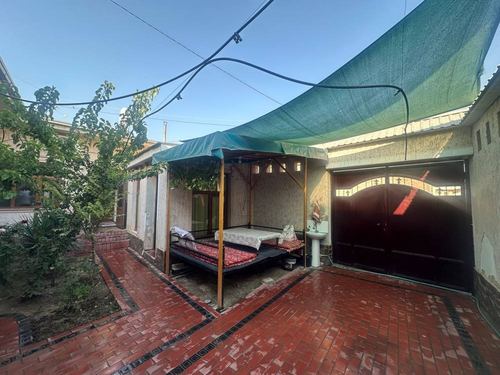Chorsu, 1.8 sotix, 4-room apartment