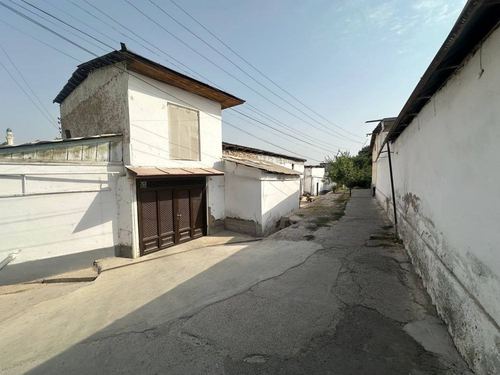 Olmazor, 9.2 sotok house at land price, very cheap