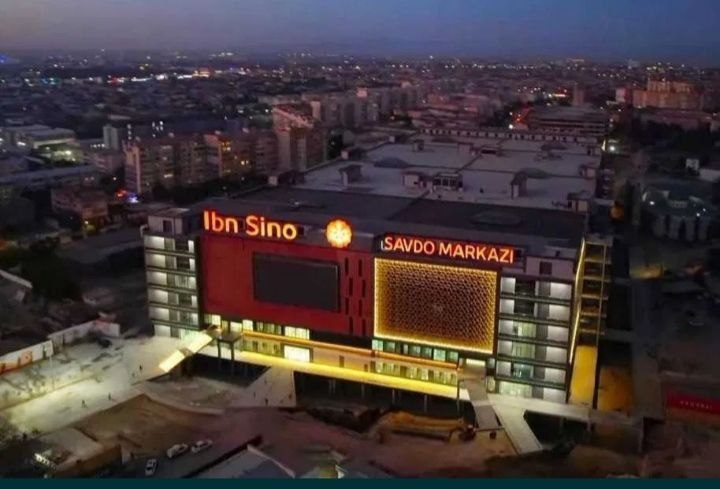 Shoshilinch do'kon sotiladi Ibn Sino Stroy mart savdo markazida