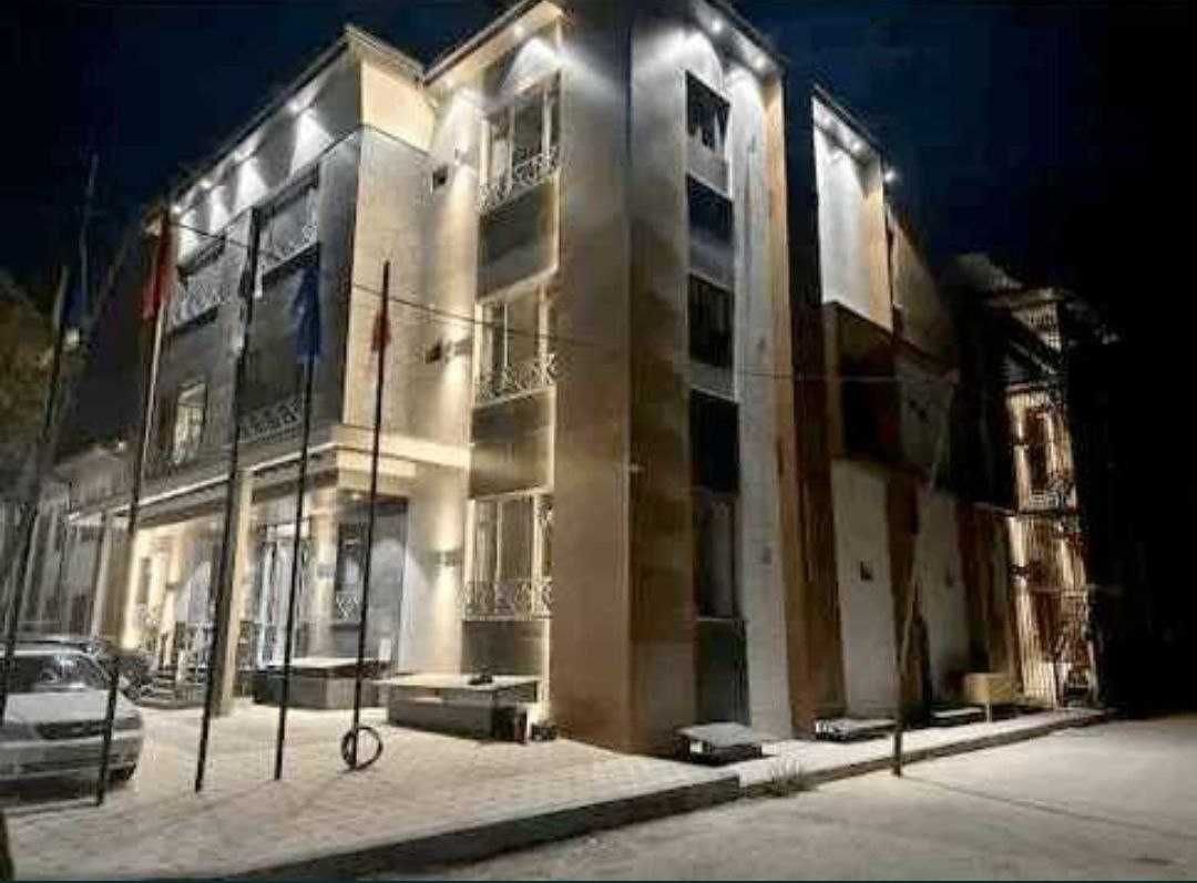 Building for rent 2150m2, 6 sotok, Yunusabad. For hotel, office, cafe.