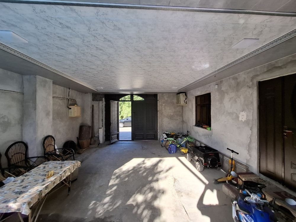 4-комнатный дом, 2.5 м², Ташкент, Бектемирский район, на продажу
