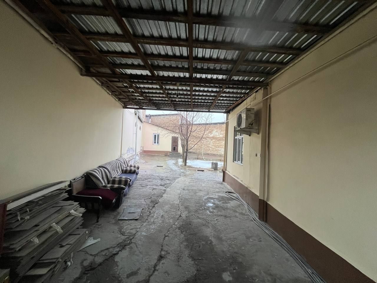 Shoshilinch ravishda 4 sotik yer maydoni sotiladi, Yunusobod, Shahristonskaya