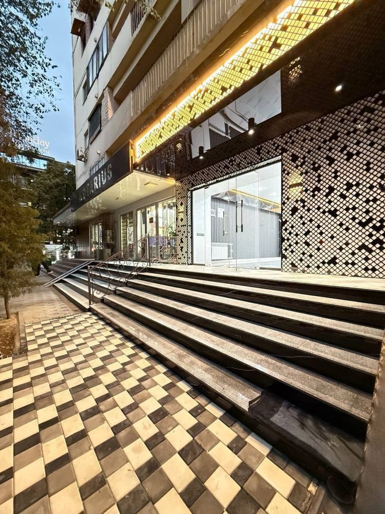C-5, Jasorat yodgorligi, Ofis uchun IJARA (80m2) SHOSHILINCH