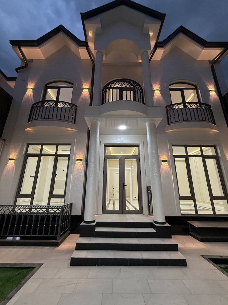 6-комнатный дом, 260 м², Ташкент, Юнусабадский район, на продажу