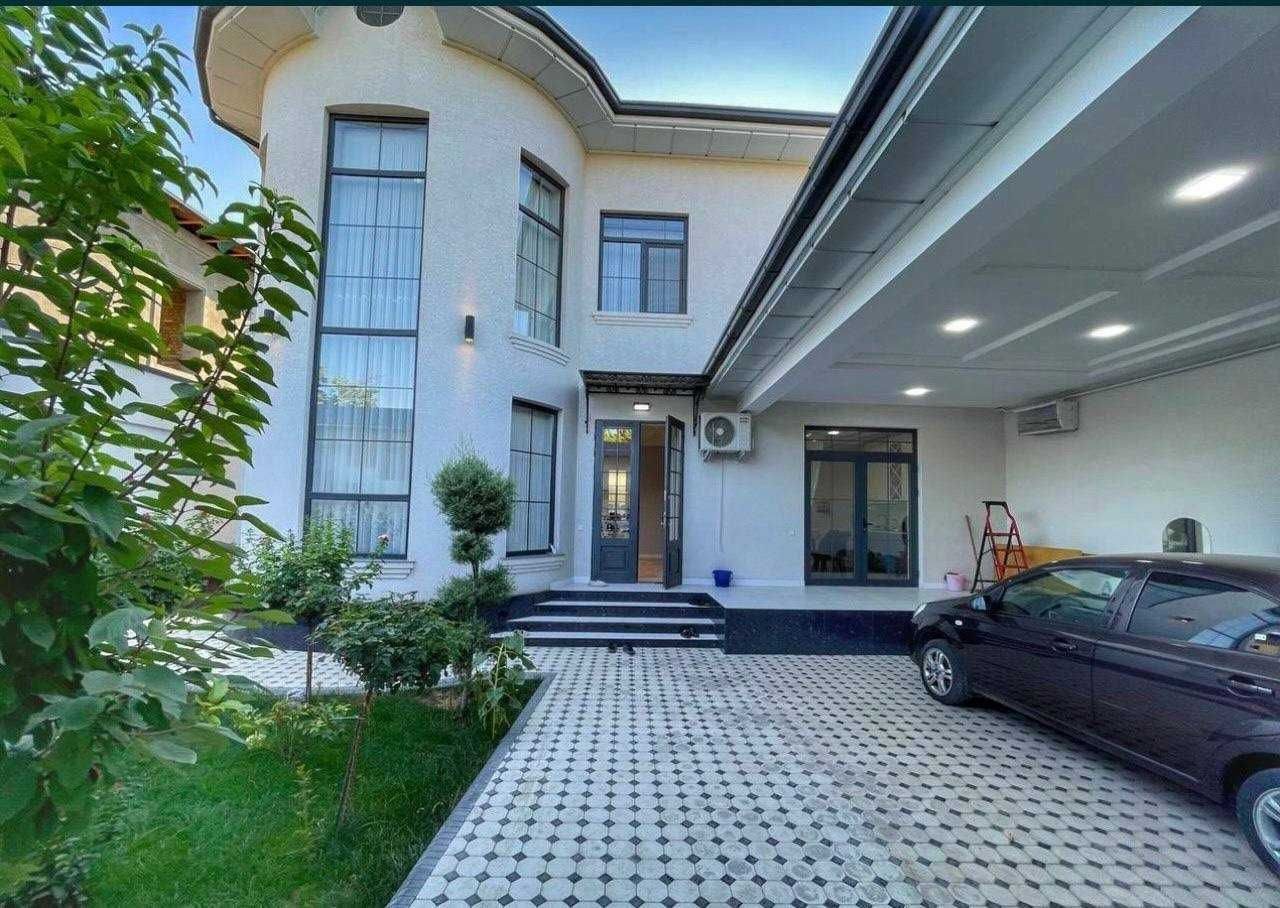 7-комнатный дом, 300 м², Ташкент, Юнусабадский район, на продажу
