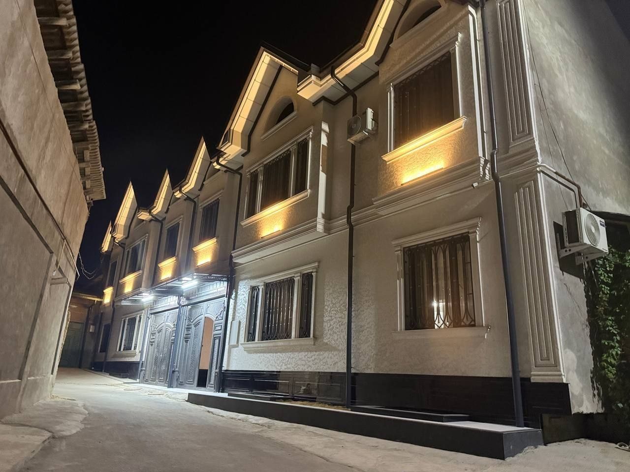 7-комнатный дом, 400 м², Ташкент, Юнусабадский район, на продажу