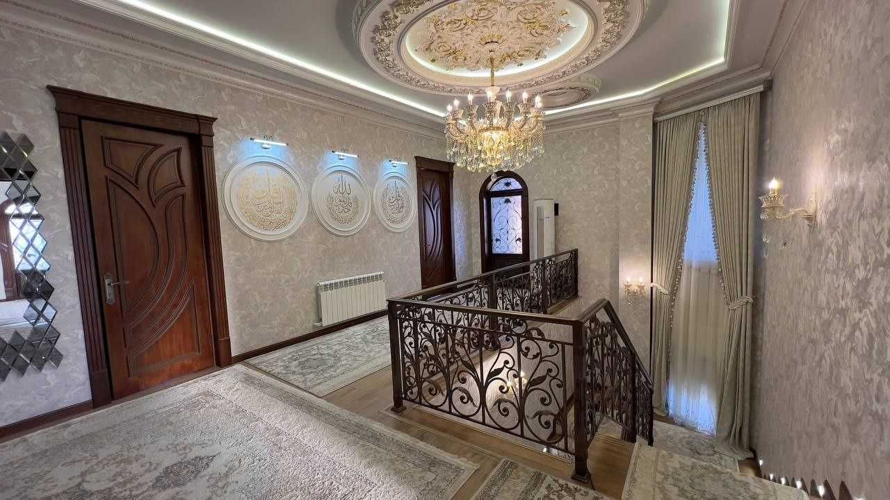8-комнатный дом, 450 м², Ташкент, Юнусабадский район, на продажу