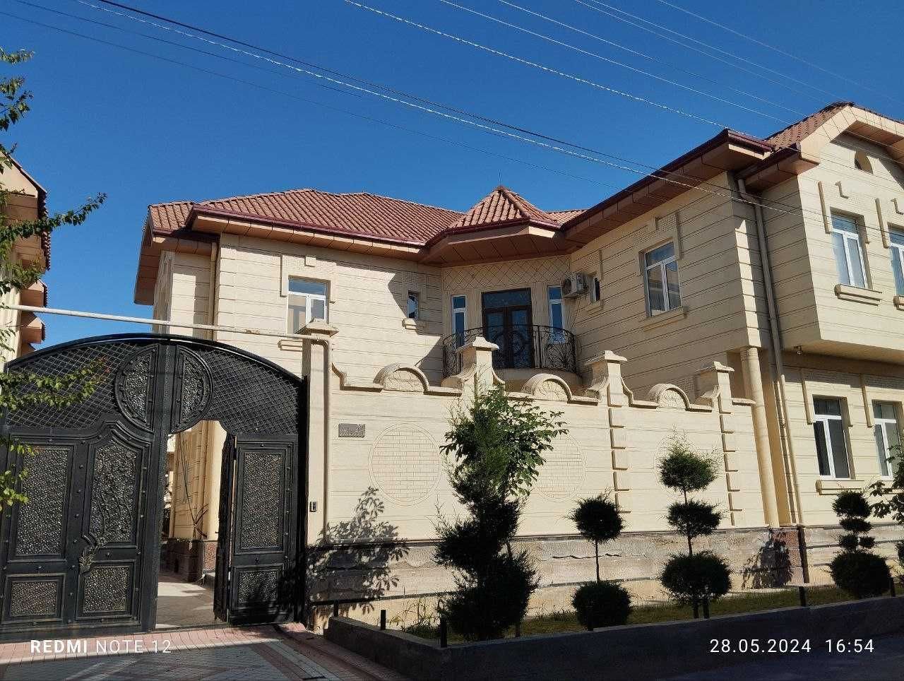 7-комнатный дом, 370 м², Ташкент, Юнусабадский район, на продажу
